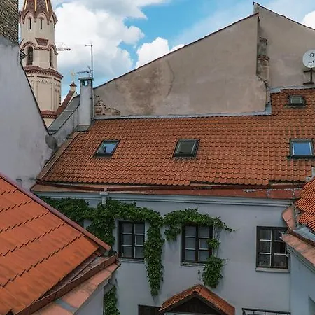 Апартаменты Baron's Arthouse *